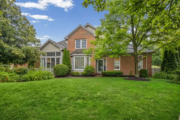 $749,000 | 2064 Norwich Court, Glenview, IL 60026