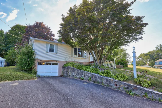 a house view with a outdoor space