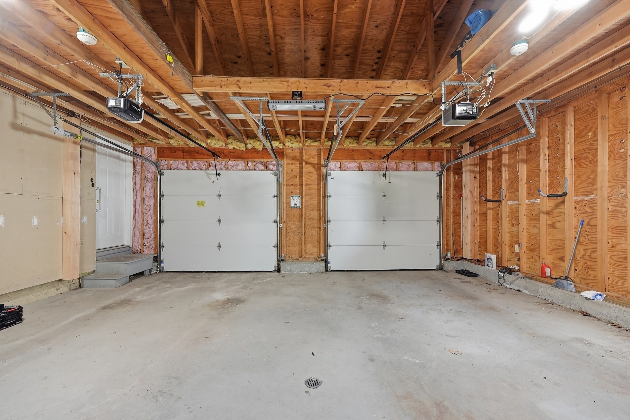 12 Waterman Road Auburn, MA 01501 - Photo 18 of 24 Gallery Image 18