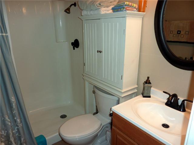 840 Fulton Road San Marcos, CA 92069 - Photo 8 of 14 Bathroom 1