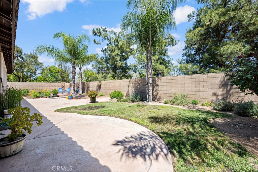 28264 Spring Creek Way Menifee, CA 92585 - Photo 12 of 35