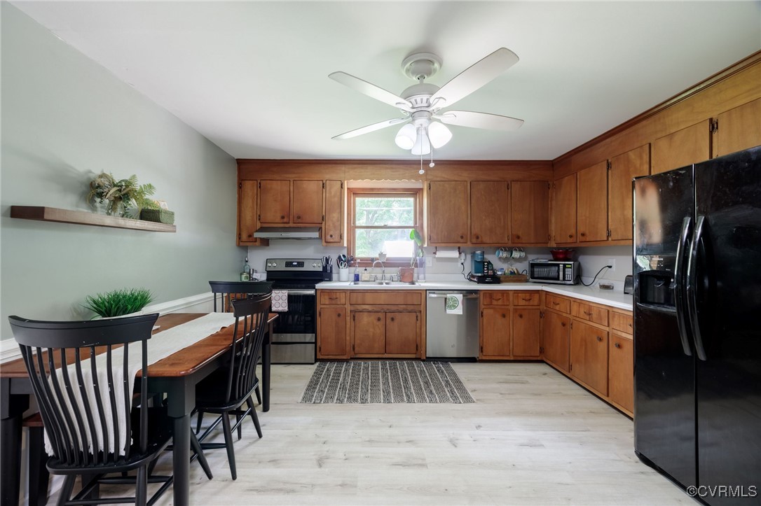 2000 Point Of Rocks Road Chester, VA 23836 - Photo 13 of 40