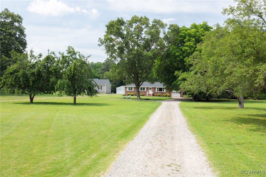 2000 Point Of Rocks Road Chester, VA 23836 - Photo 3 of 40