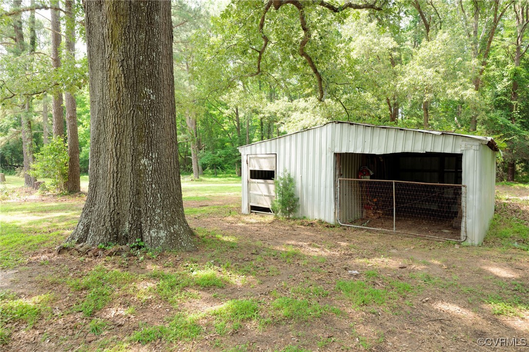 2000 Point Of Rocks Road Chester, VA 23836 - Photo 39 of 40