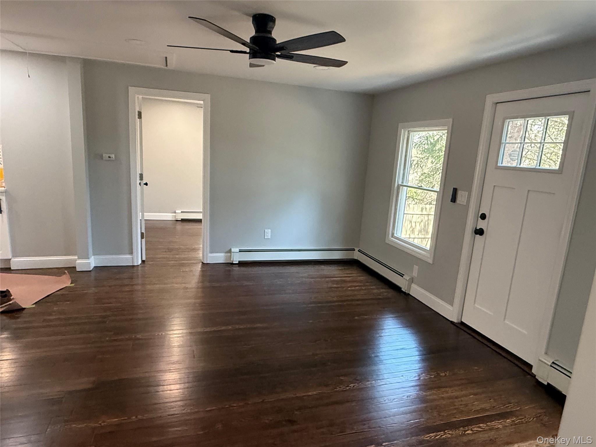 2288 River Road Calverton, NY 11933 - Photo 14 of 36