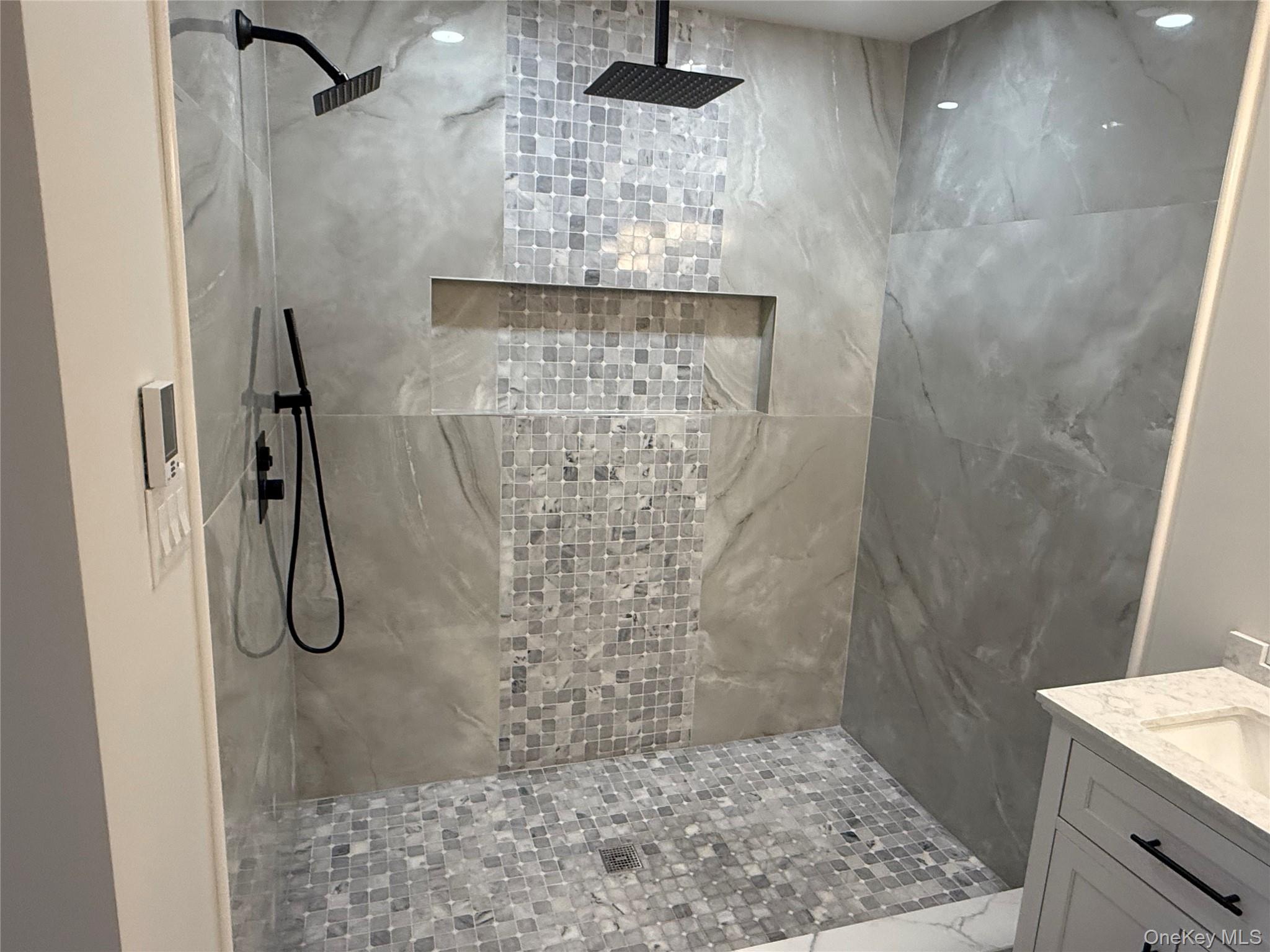 2288 River Road Calverton, NY 11933 - Photo 29 of 36