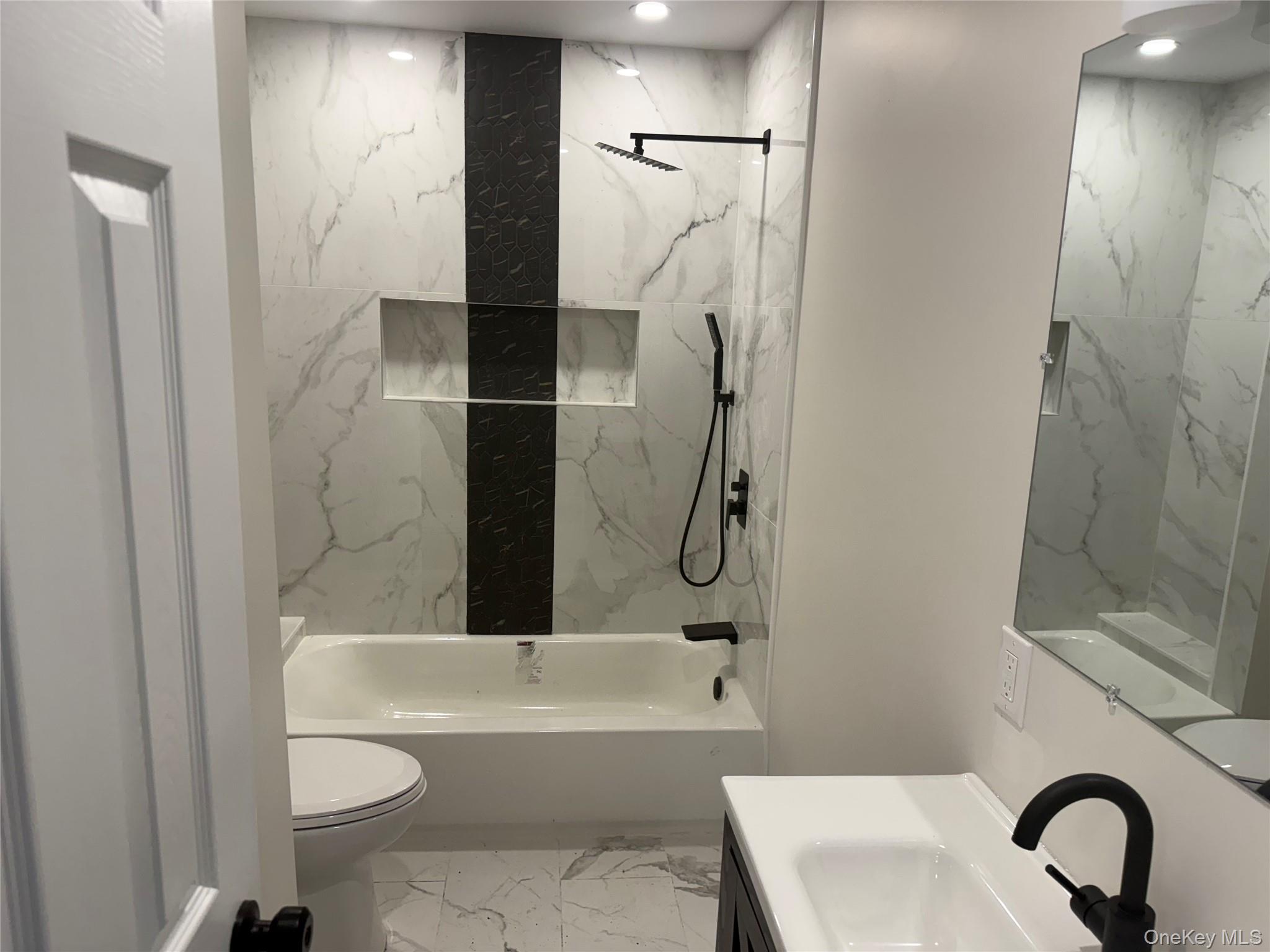 2288 River Road Calverton, NY 11933 - Photo 32 of 36