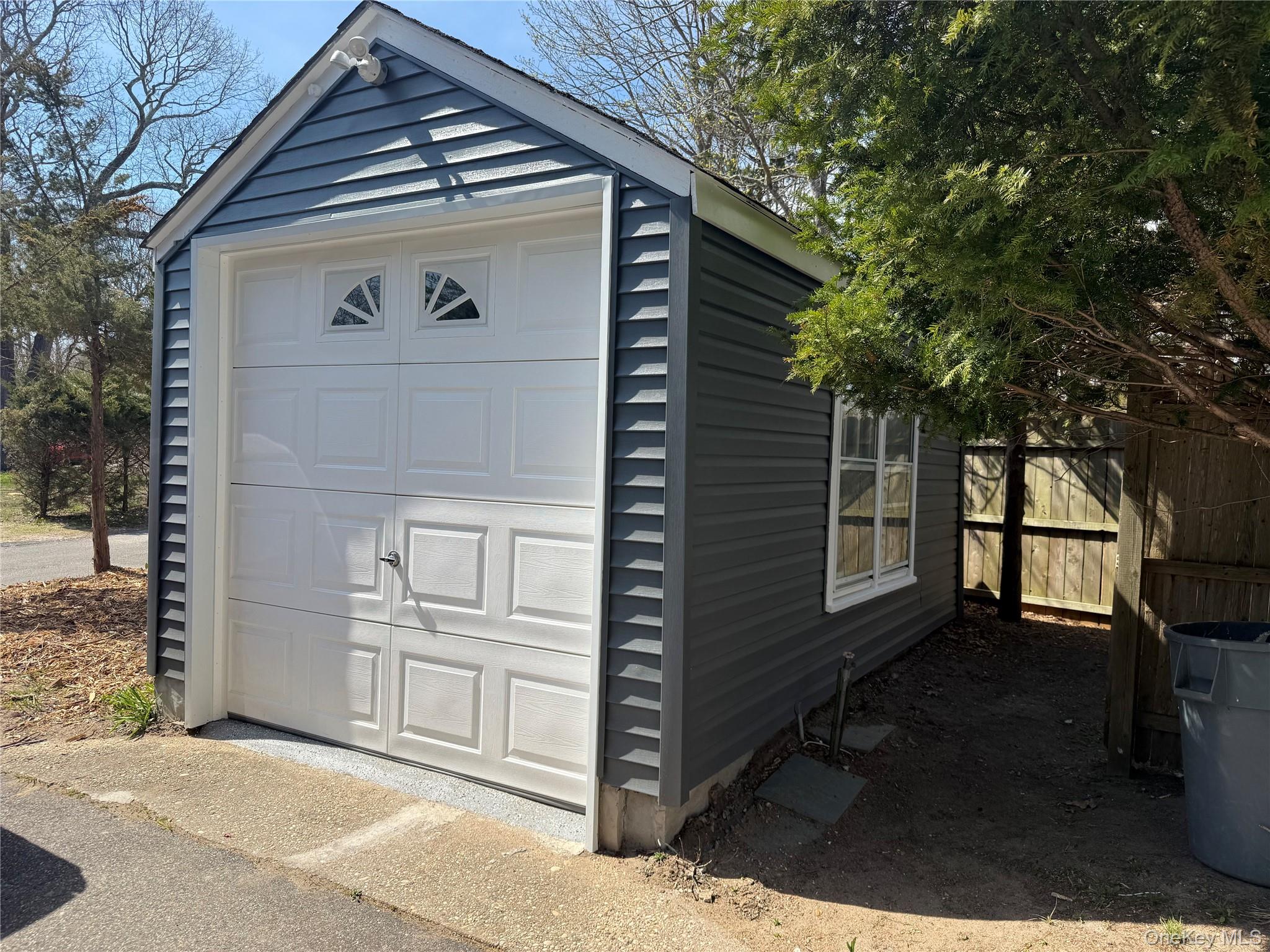 2288 River Road Calverton, NY 11933 - Photo 7 of 36 detached garage