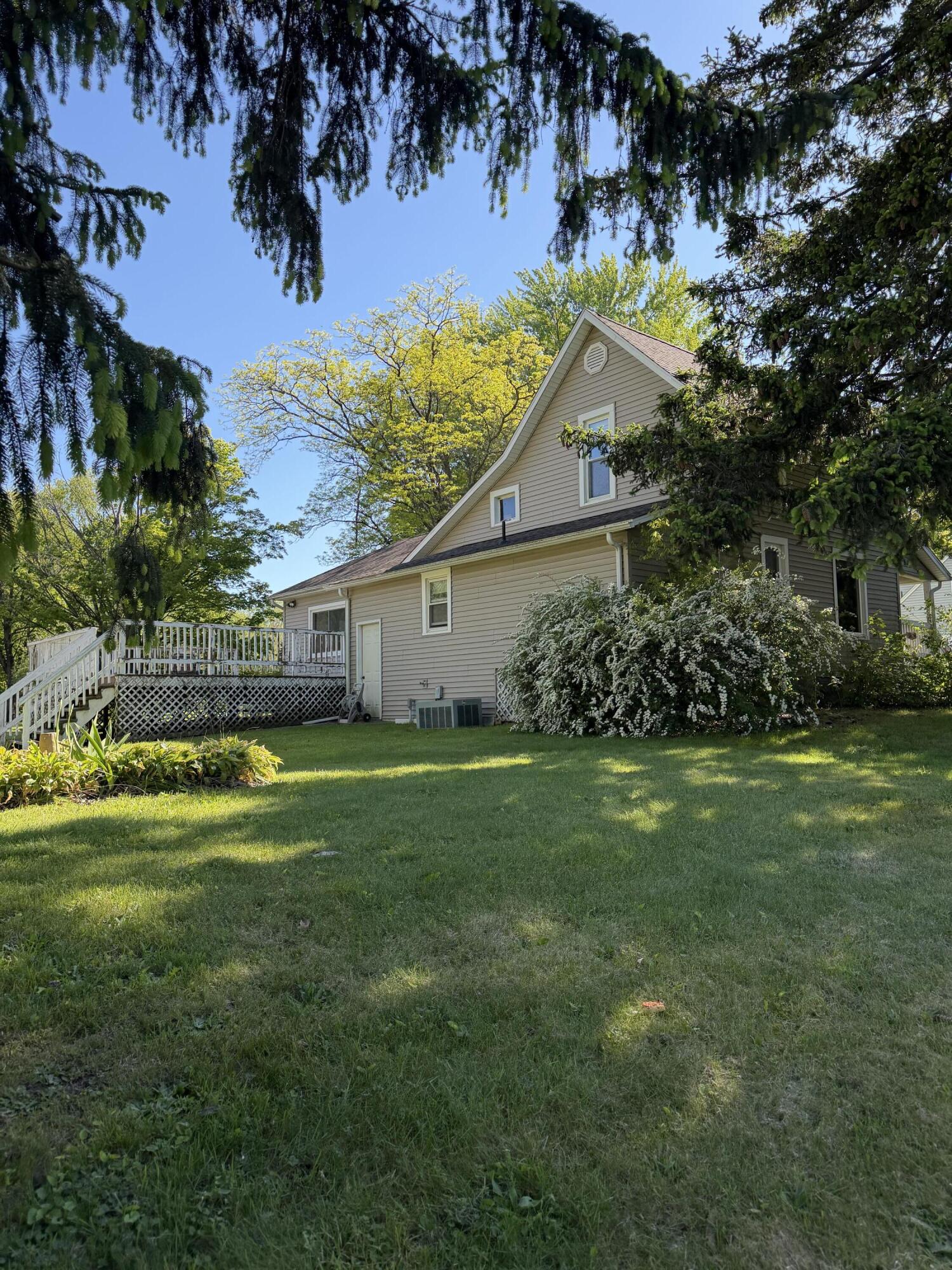 582 East Main Street Marcellus, MI 49067 - Photo 2 of 3 IMG_0680