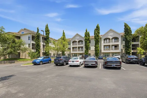 $299,900 | 2197 Nolensville Pike, Unit 208, Nashville, TN 37211