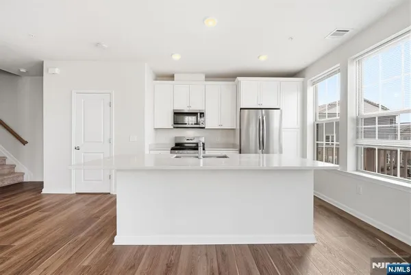 $4,150 | 3 Arnold Drive, Wood-Ridge, NJ 07075