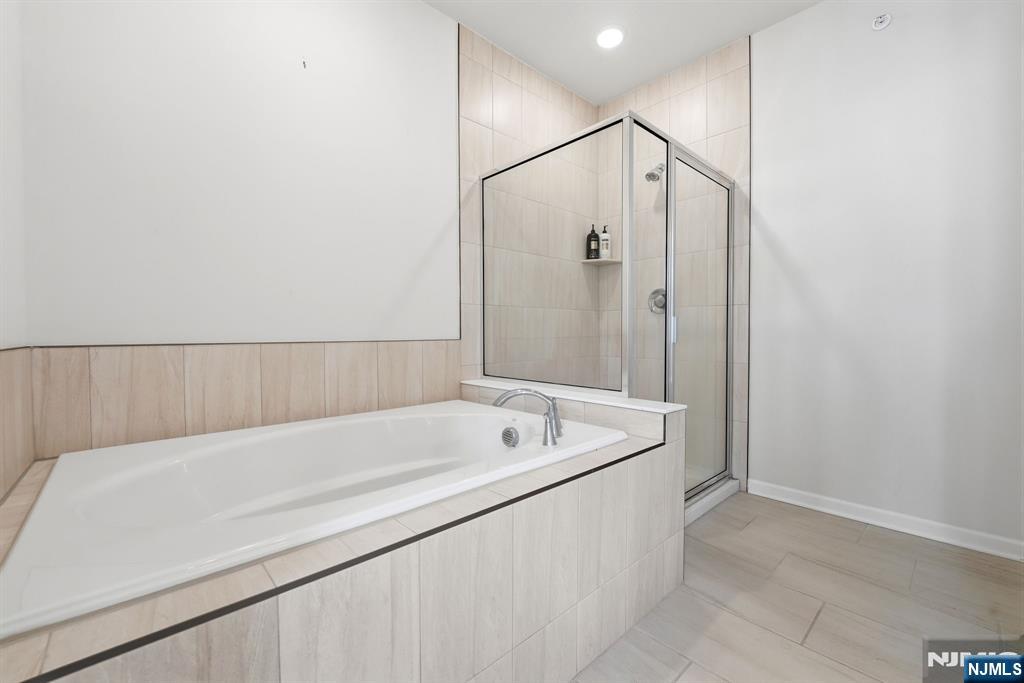 3 Arnold Drive Wood-Ridge, NJ 07075 - Photo 20 of 46