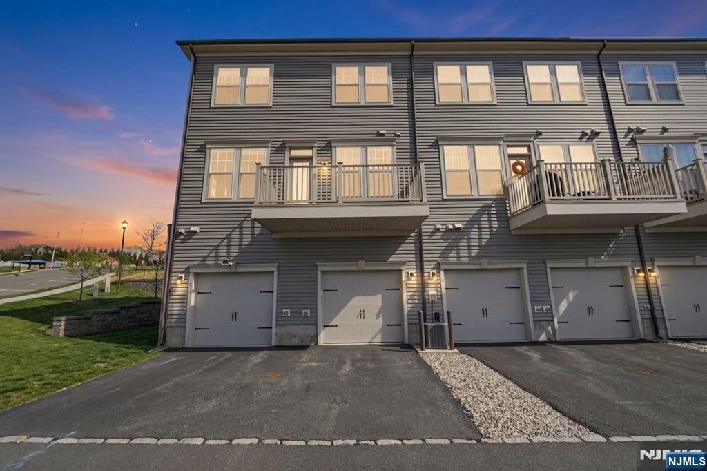 3 Arnold Drive Wood-Ridge, NJ 07075 - Photo 5 of 46