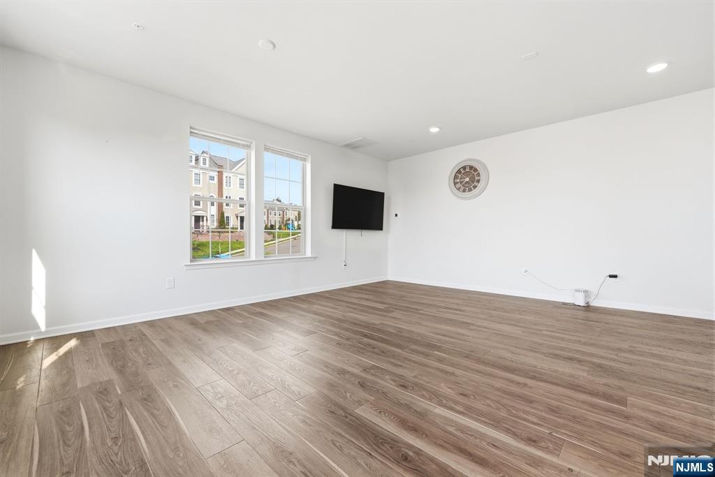 3 Arnold Drive Wood-Ridge, NJ 07075 - Photo 8 of 46