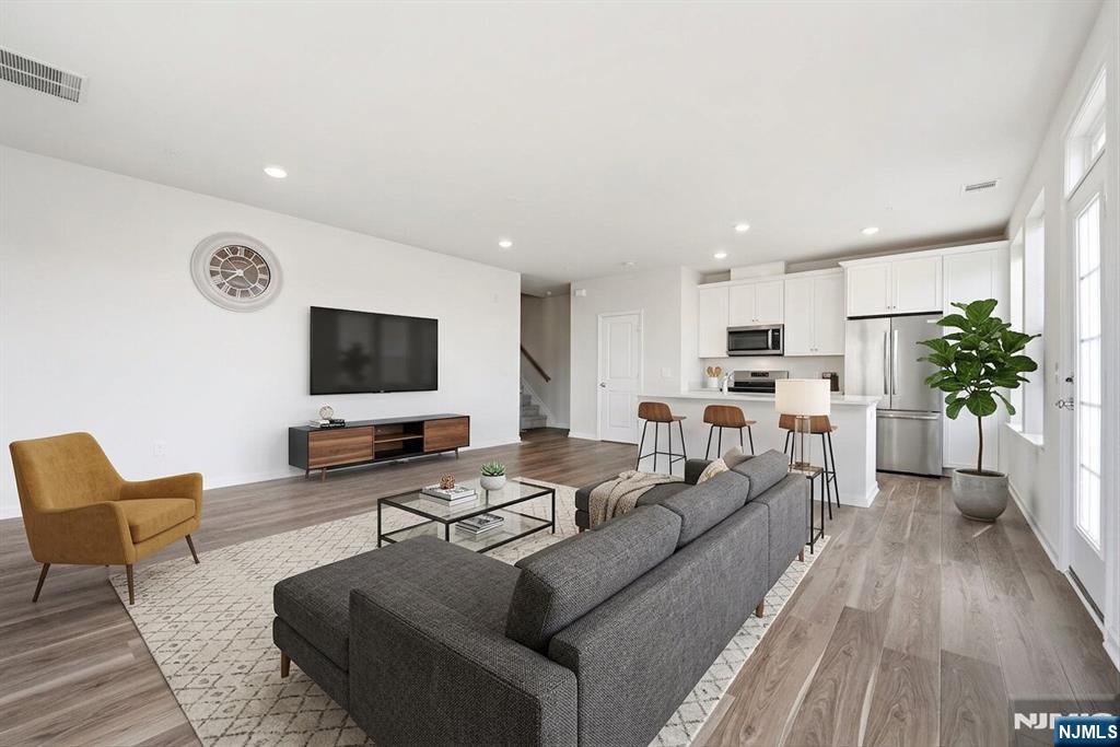 3 Arnold Drive Wood-Ridge, NJ 07075 - Photo 10 of 46