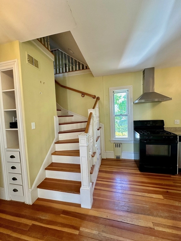 984 Chestnut Street, Unit 2 Newton, MA 02464 - Photo 15 of 16