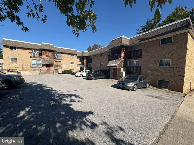 a car parked in front of a building