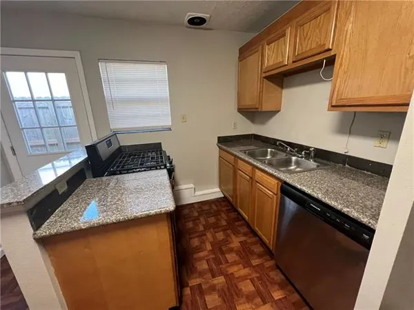 $995 | 2222 Florida Avenue, Unit 6, Kenner, LA 70062