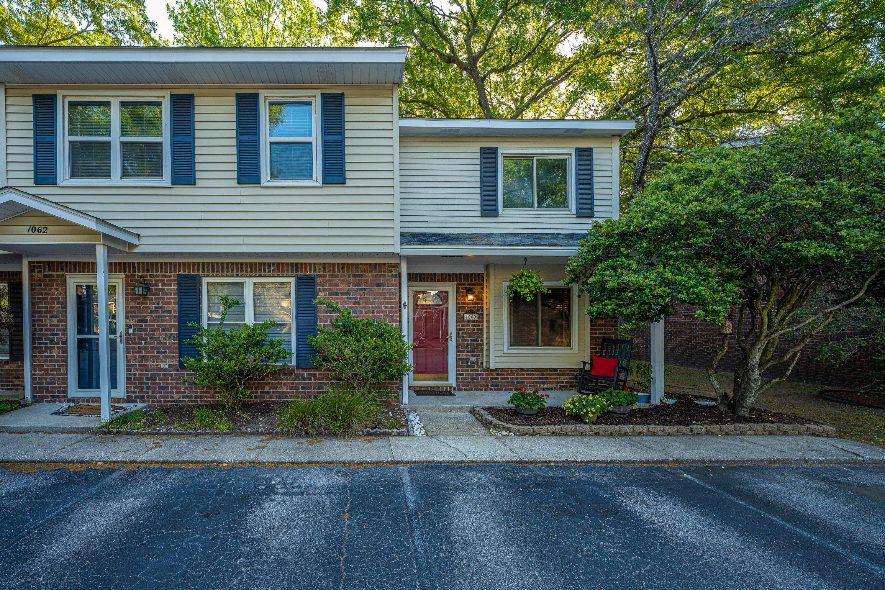 1060 Hunters Trace Mount Pleasant, SC 29464 - Photo 1 of 18 1060HuntersTrce02
