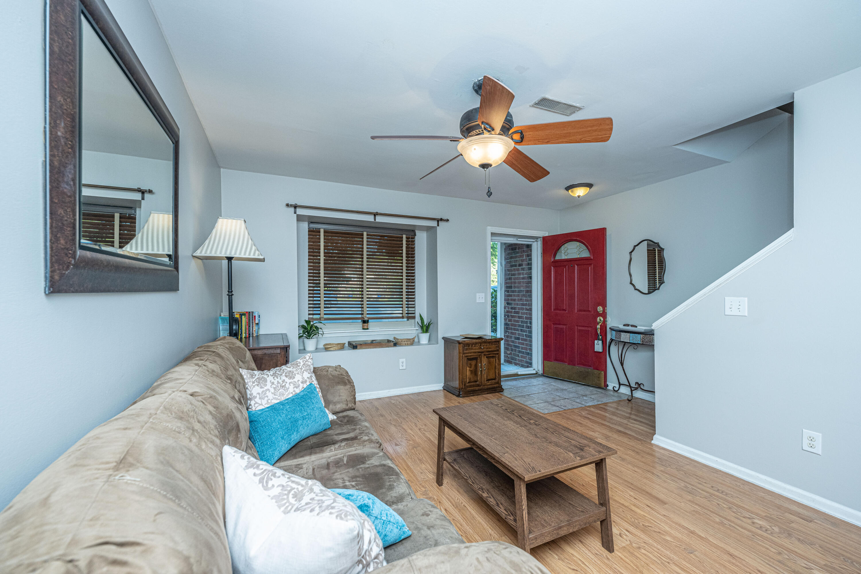 1060 Hunters Trace Mount Pleasant, SC 29464 - Photo 5 of 18 1060HuntersTrce09