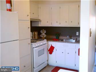 3013 Kent Road Folcroft, PA 19032 - Photo 6 of 12 Kitchen