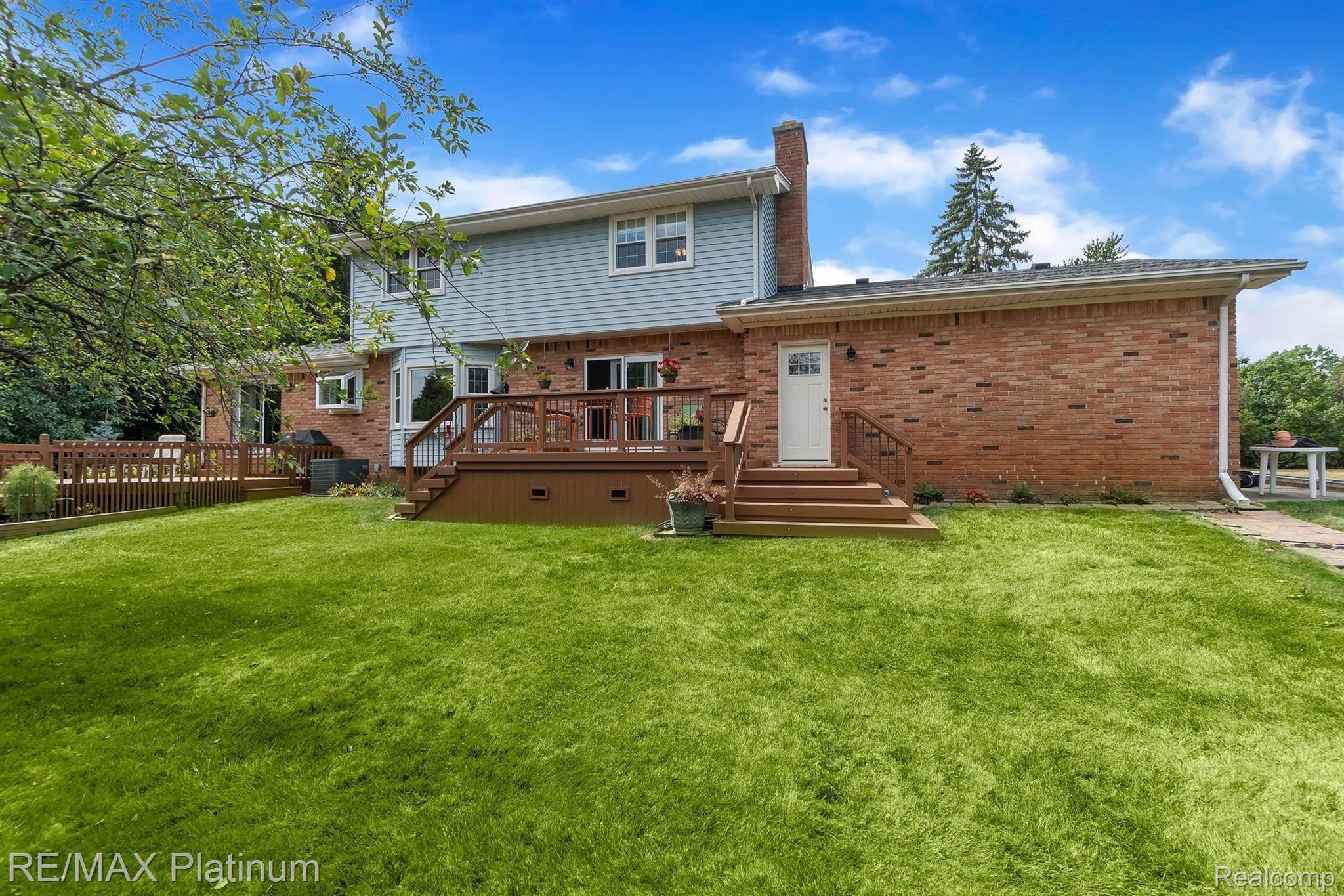 13367 Fenton Road Fenton, MI 48430 - Photo 44 of 44 44-13367 Fenton Rd-WindowStill-Real.jpg
