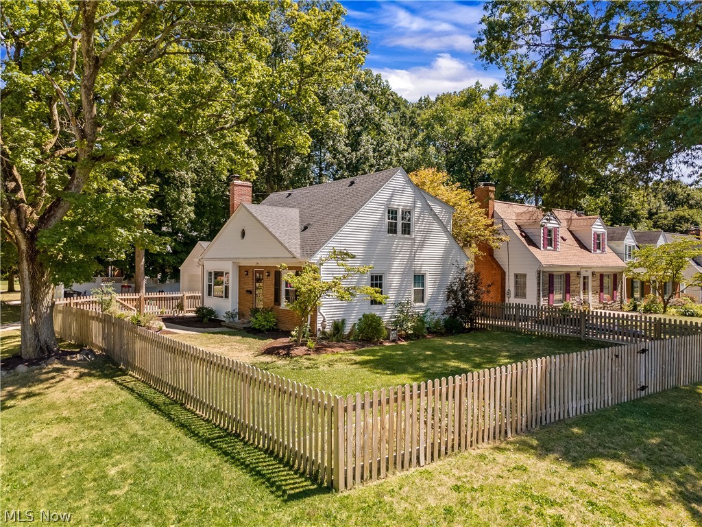 1394 Garman Road Akron, OH 44313 - Photo 2 of 35 Gallery Image 2