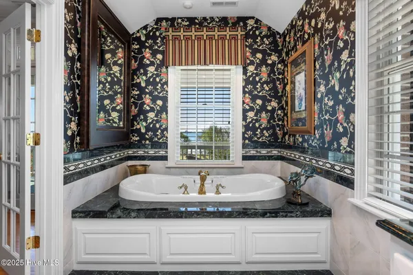 $4,200,000 | 118 Buena Vista Drive, Newport, NC 28570