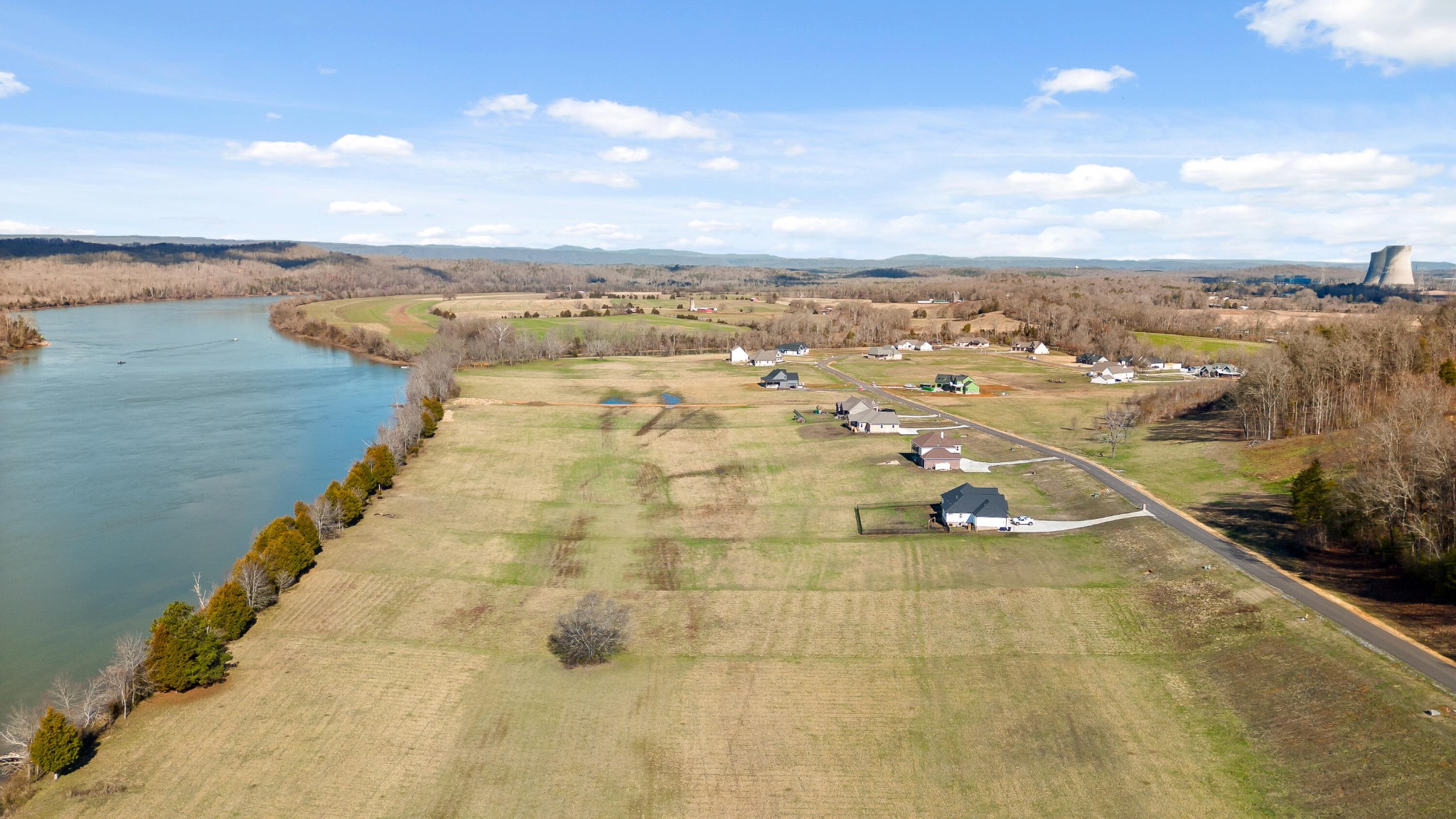 62 Espalier Drive Decatur, TN 37322 - Photo 9 of 34
