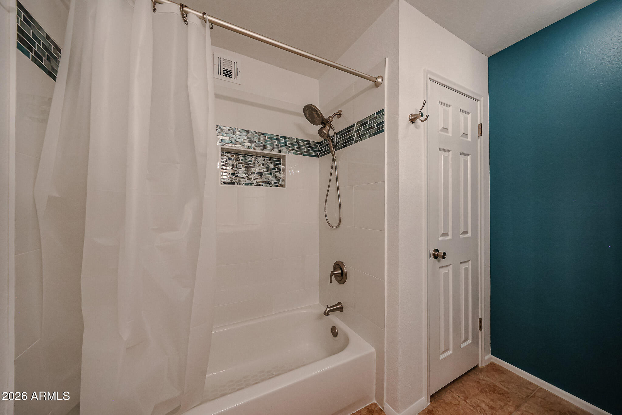 1402 East Guadalupe Road, Unit 216 Tempe, AZ 85283 - Photo 15 of 24 Primary shower