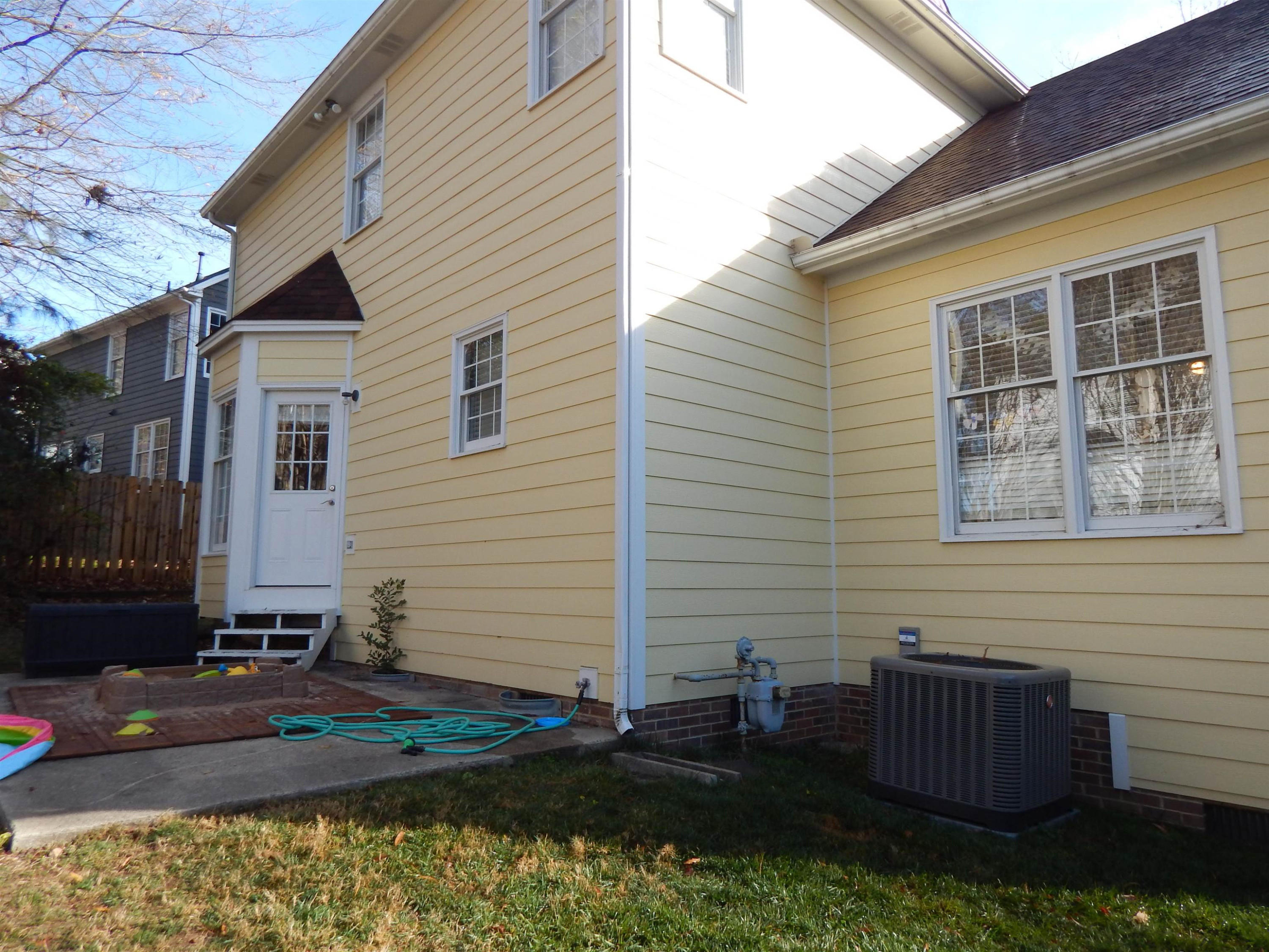 5524 Edgebury Road Raleigh, NC 27613 - Photo 19 of 20 Rear view