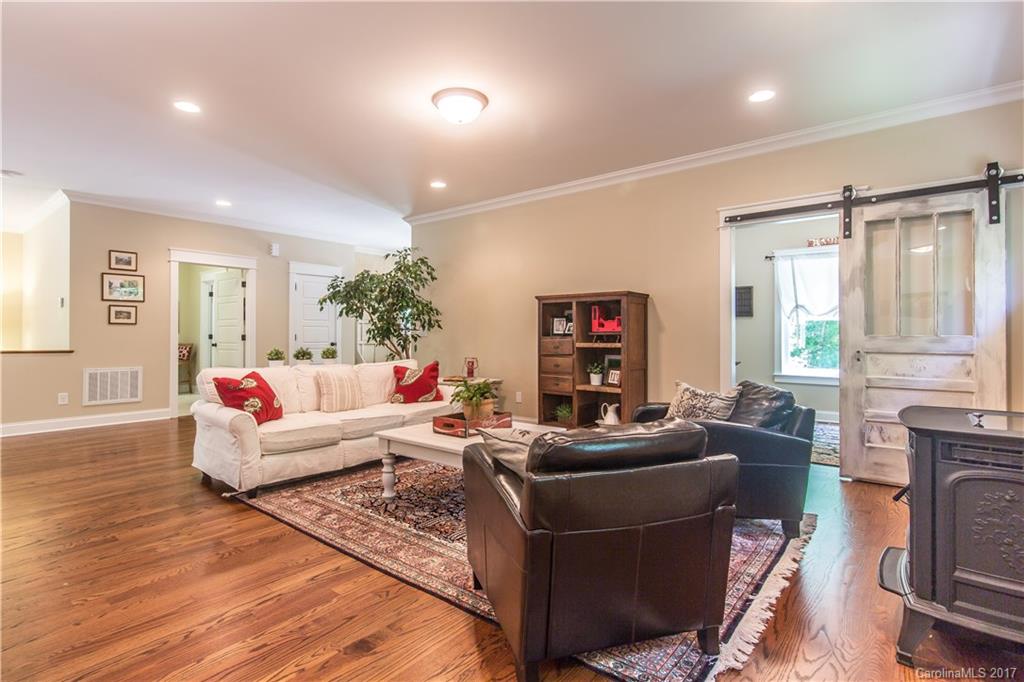 6702 Newman Road Waxhaw, NC 28173 - Photo 5 of 24 Gallery Image 5