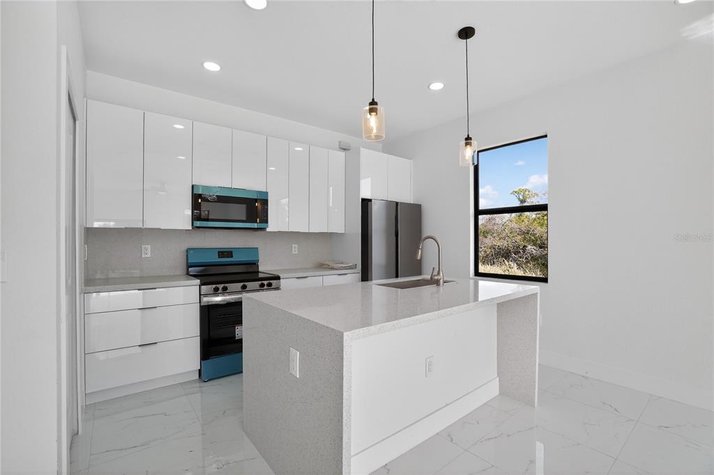 336 Sunset Road Rotonda West, FL 33947 - Photo 18 of 65