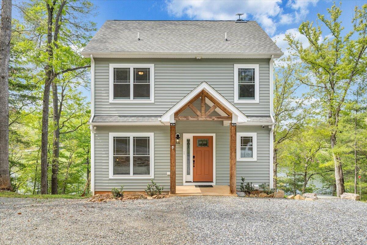 1373 Thomason Lane Goodview, VA 24095 - Photo 2 of 89 01-MIB09737