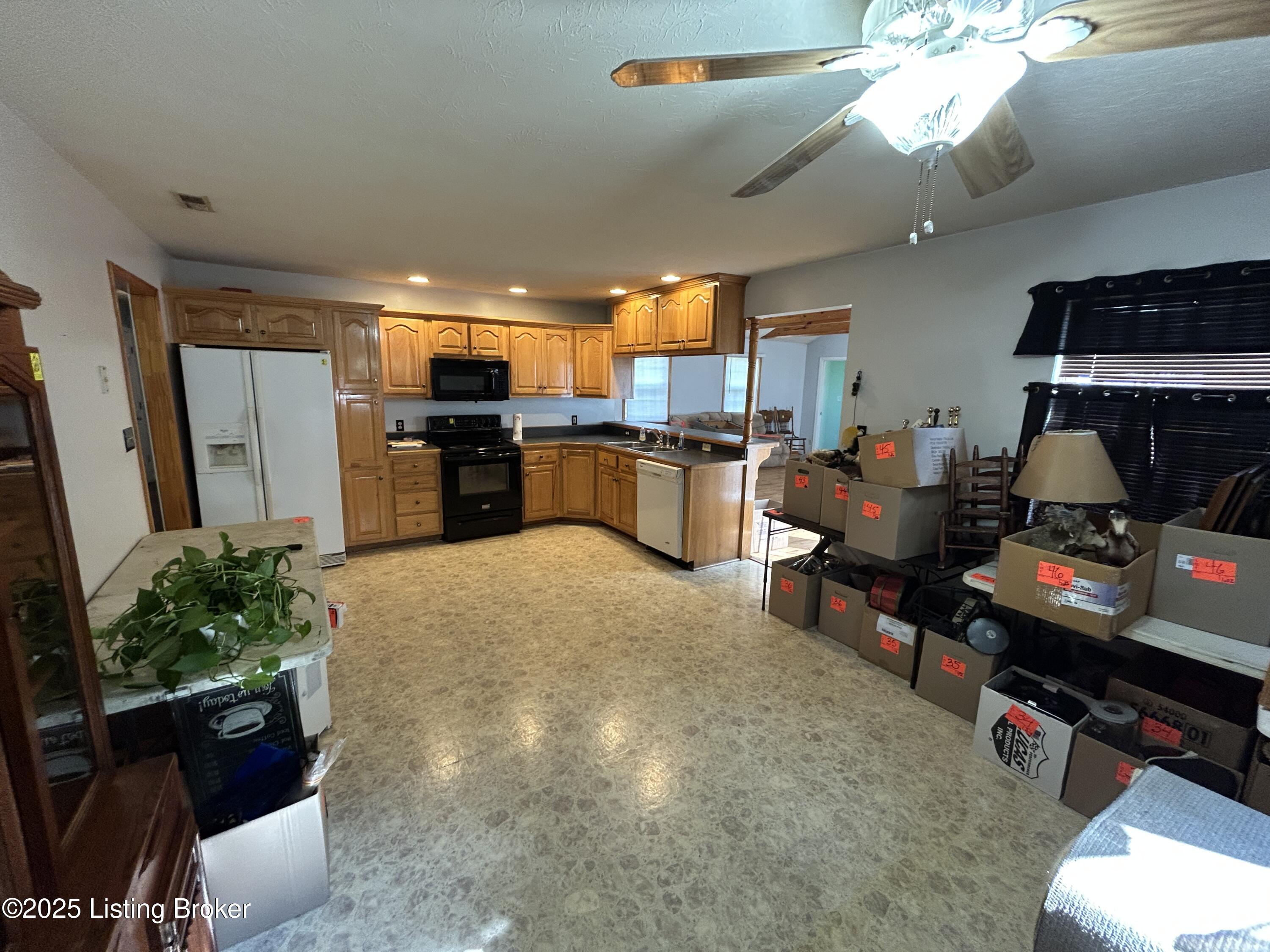 151 County Line Road Louisville, KY 40229 - Photo 54 of 82 1-145