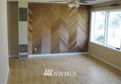 3619 Northeast 6th Place Renton, WA 98056 - Photo 2 of 4 Gallery Image 2