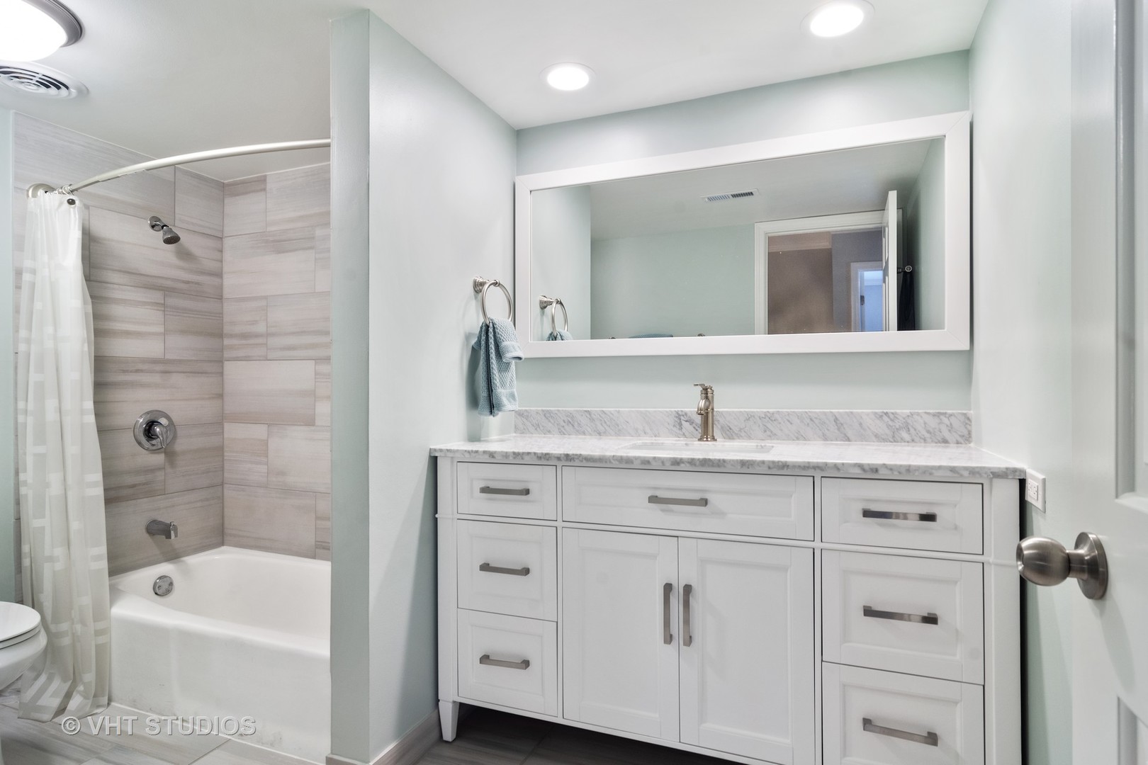 2 Woodbine Road Rolling Meadows, IL 60008 - Photo 20 of 29 Gallery Image 20