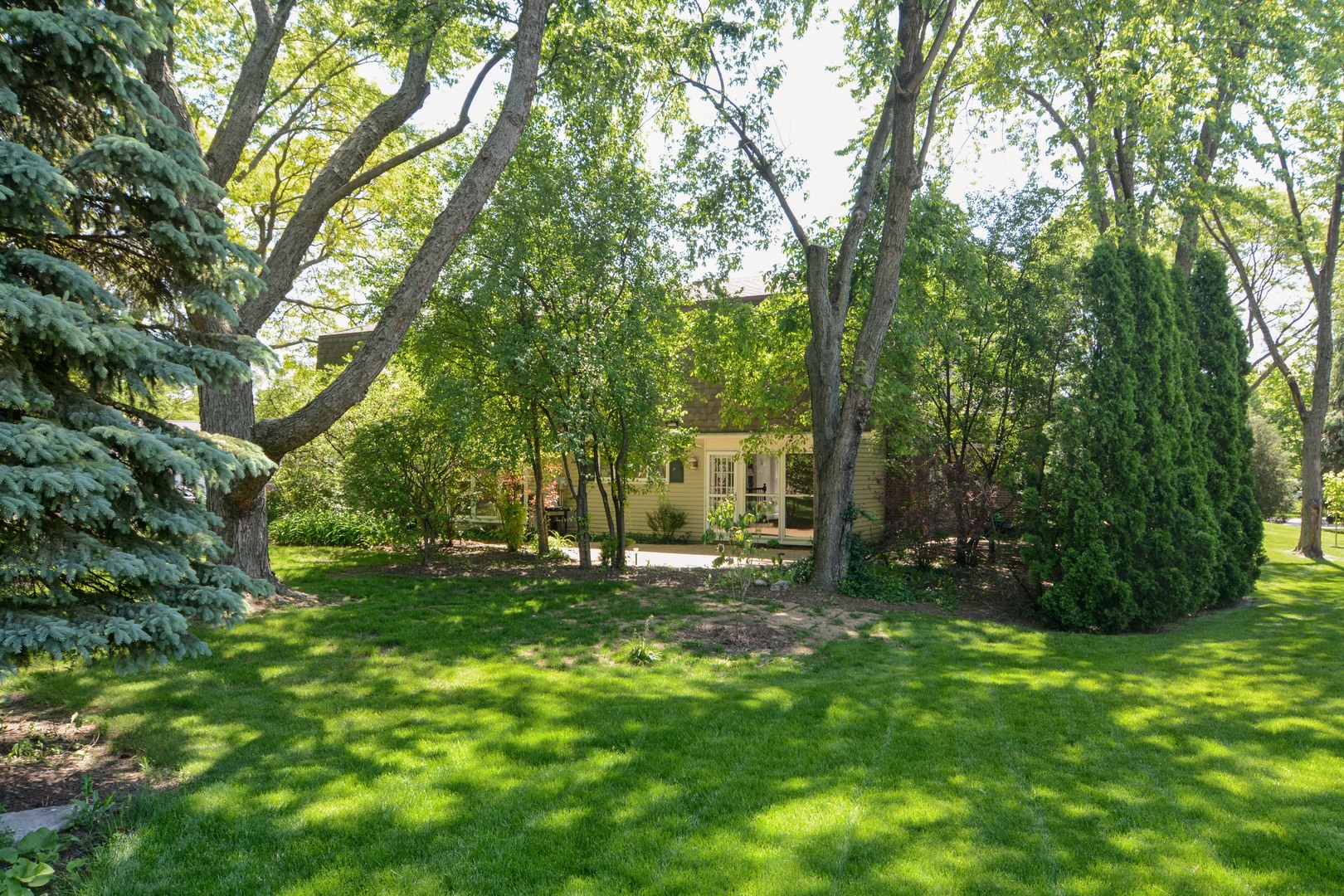 2 Woodbine Road Rolling Meadows, IL 60008 - Photo 29 of 29 Gallery Image 29