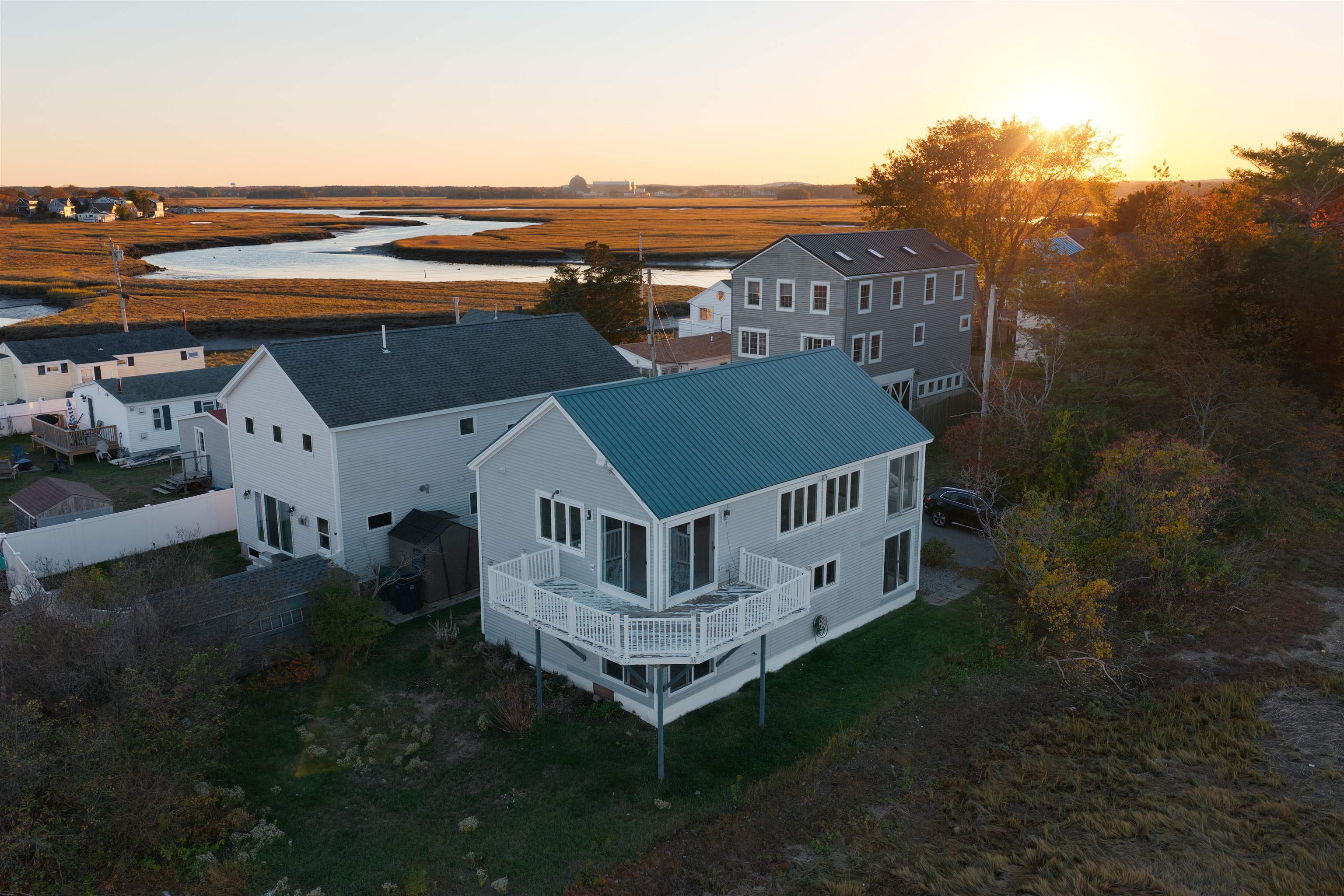 16 Bruce Street Hampton, NH 03842 - Photo 1 of 40