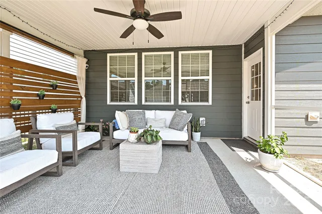 $562,500 | 17318 Gladys Way, Davidson, NC 28036