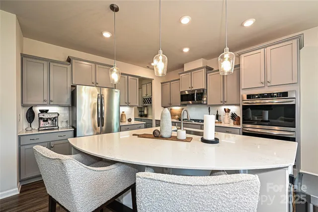 $562,500 | 17318 Gladys Way, Davidson, NC 28036