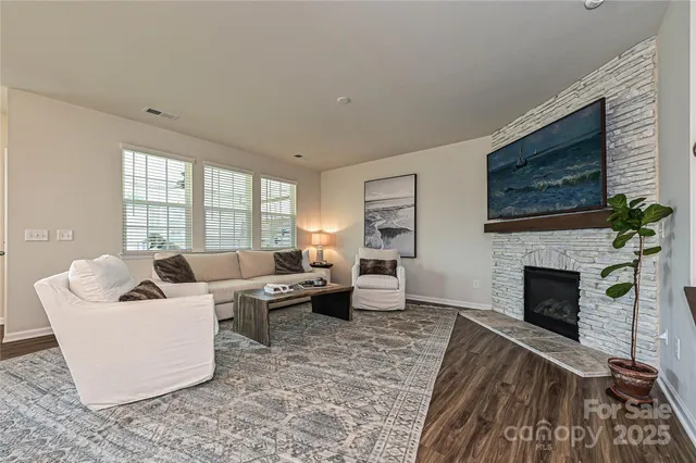 $562,500 | 17318 Gladys Way, Davidson, NC 28036