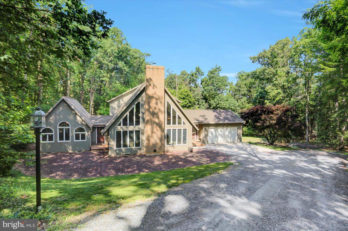 304 High Mountain Road Shippensburg, PA 17257 - Photo 1 of 51