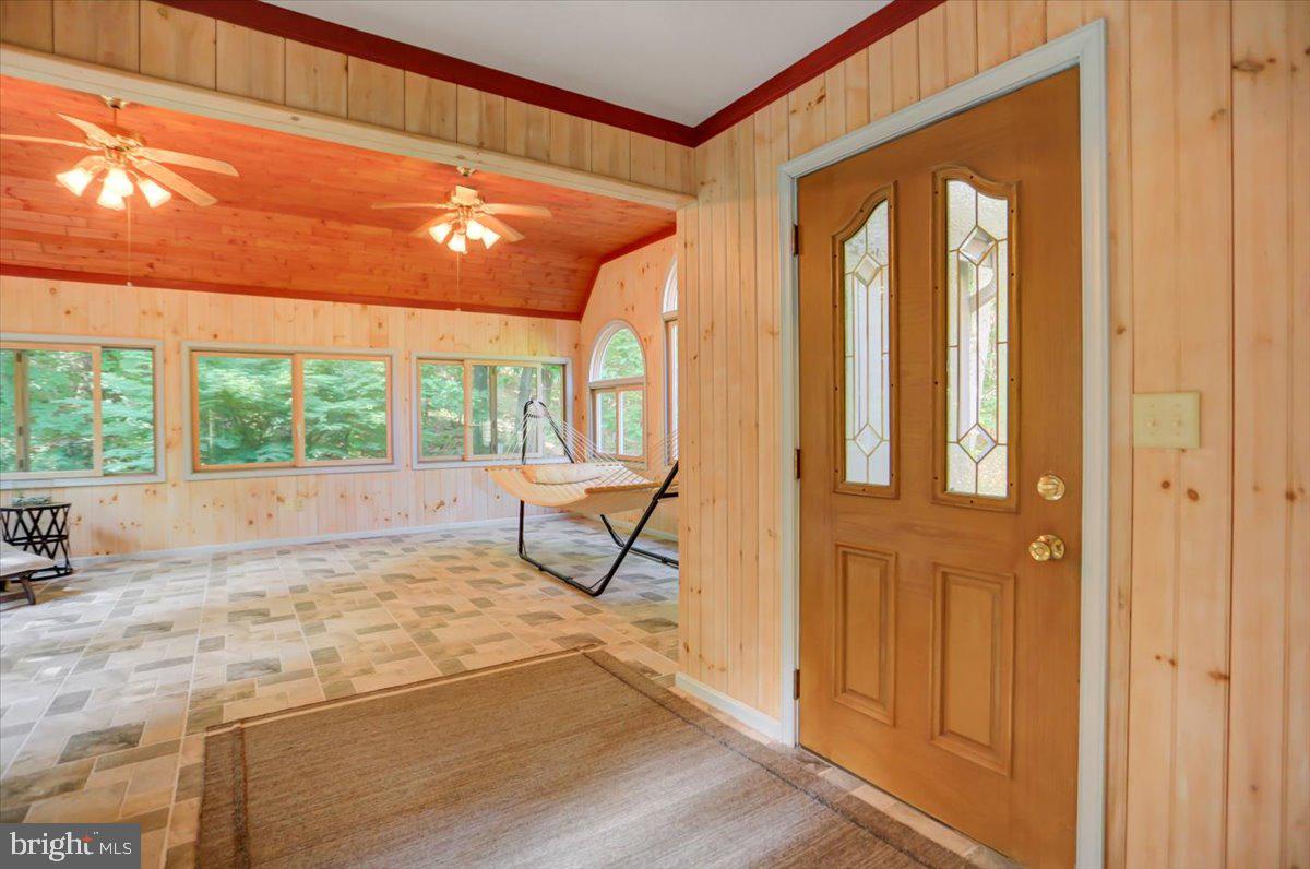 304 High Mountain Road Shippensburg, PA 17257 - Photo 16 of 51