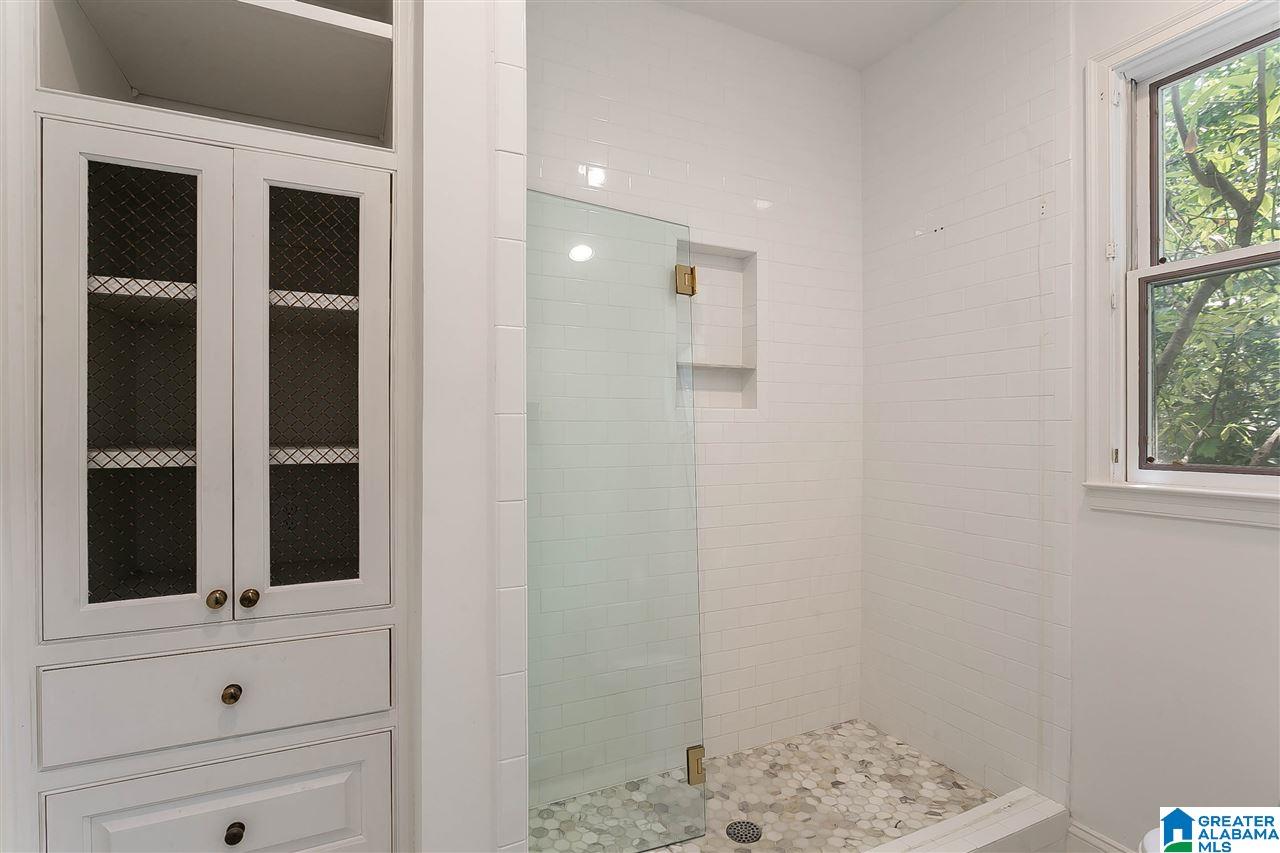 3031 Canterbury Road Birmingham, AL 35223 - Photo 18 of 40