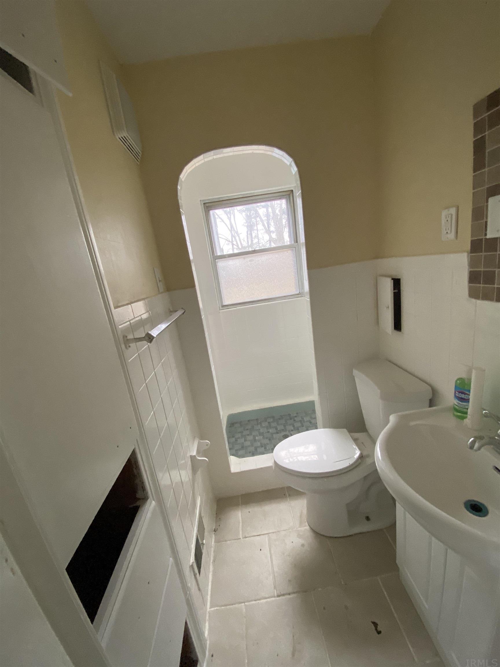 4216 Knoll Road Fort Wayne, IN 46809 - Photo 13 of 28