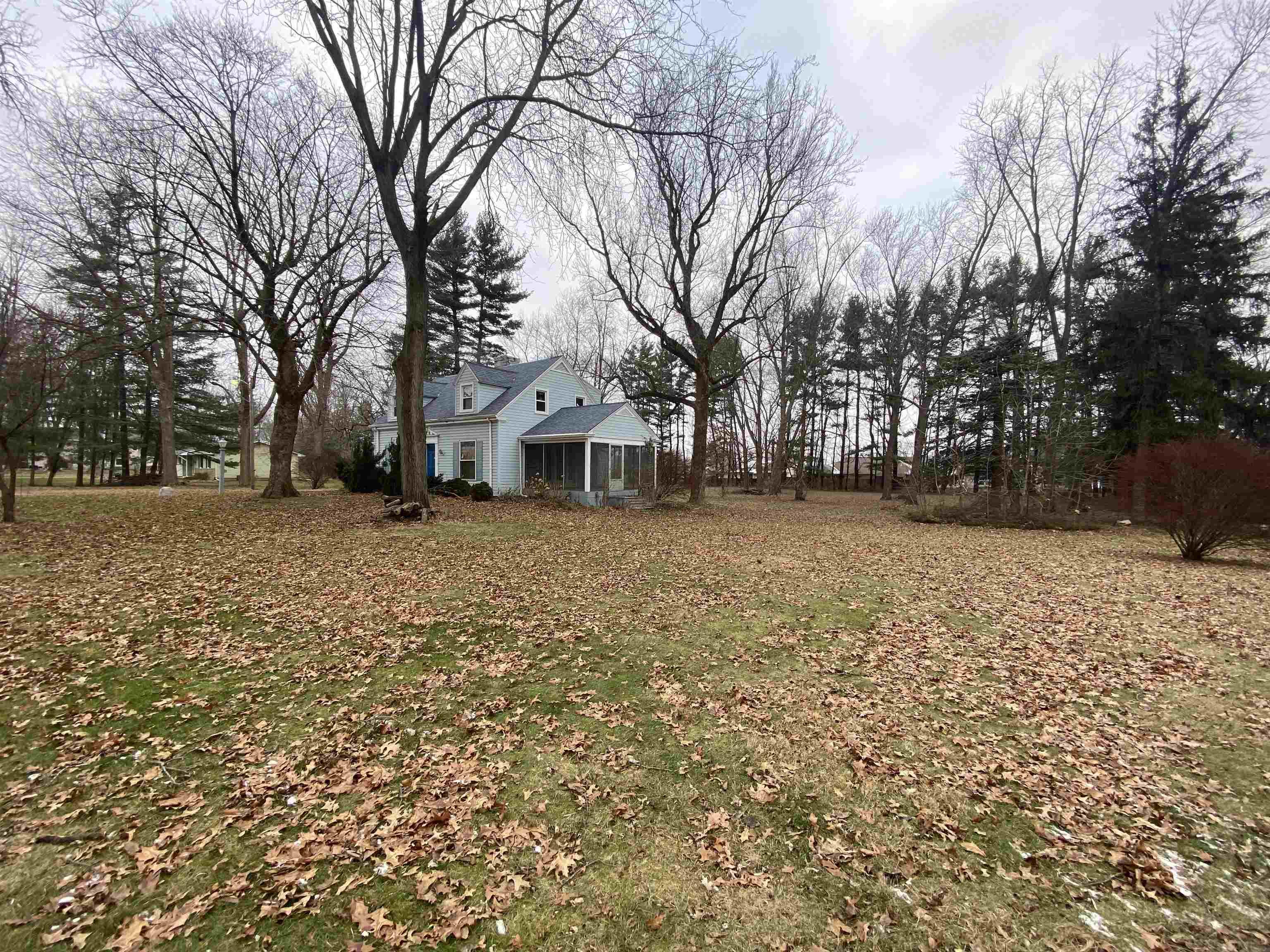 4216 Knoll Road Fort Wayne, IN 46809 - Photo 3 of 28