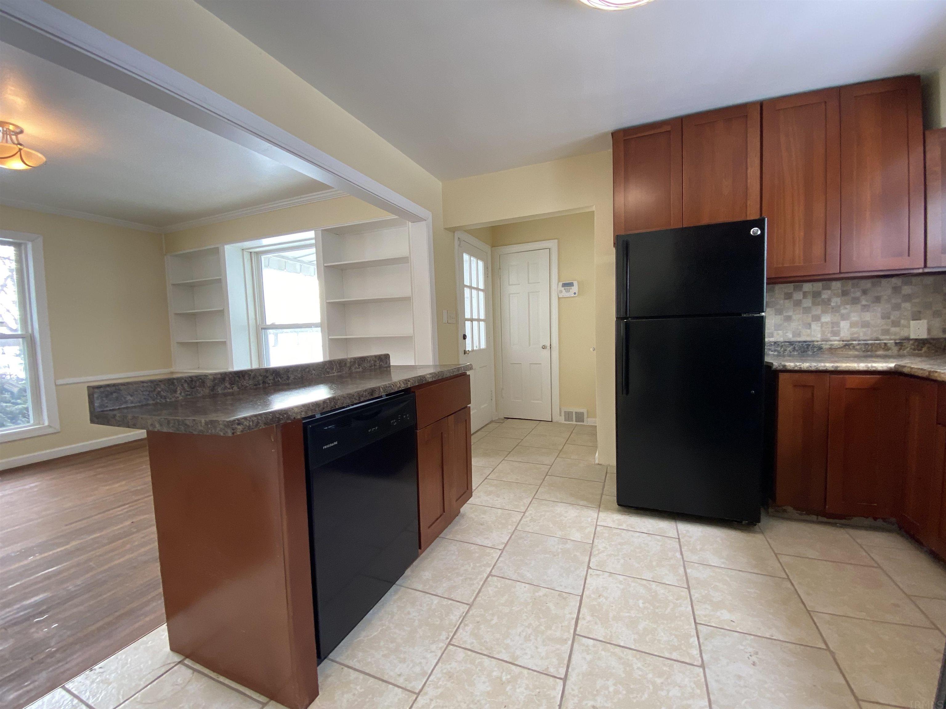 4216 Knoll Road Fort Wayne, IN 46809 - Photo 9 of 28
