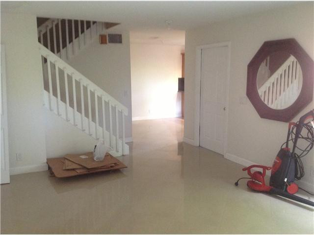 7549 Courtyard Run West, Unit 7549 Boca Raton, FL 33433 - Photo 4 of 13 Photo 4