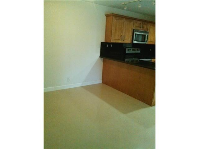 7549 Courtyard Run West, Unit 7549 Boca Raton, FL 33433 - Photo 8 of 13 Photo 8